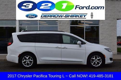 Bright White Clearcoat 2017 Chrysler Pacifica Touring-L