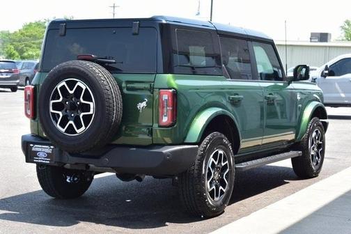 2024 Ford Bronco Outer Banks