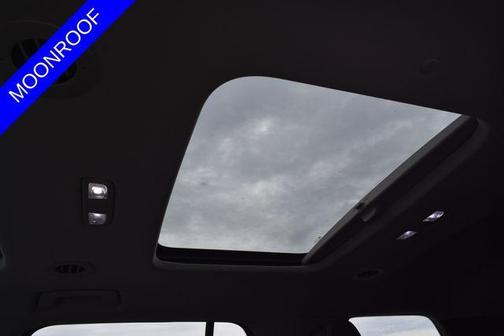 Mosaic Black Metallic 2020 Chevrolet Traverse RS