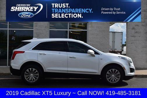 Crystal White Tri-Coat 2019 Cadillac XT5 Luxury