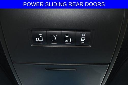 Brilliant Black Crystal Pearlcoat 2019 Dodge Grand Caravan SXT