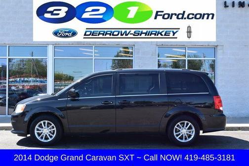 Brilliant Black Crystal Pearlcoat 2019 Dodge Grand Caravan SXT