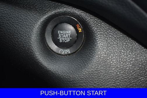 Bright White Clearcoat 2019 Jeep Cherokee Latitude Plus