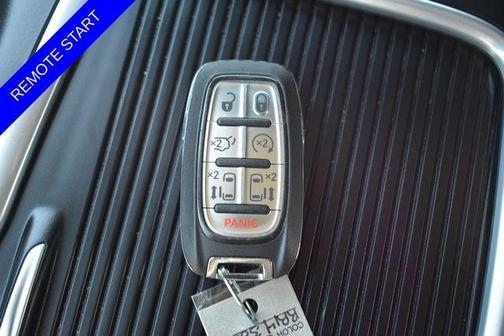 Diamond Black 2024 Chrysler Pacifica Touring-L