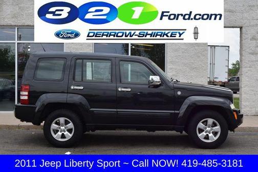 Brilliant Black Crystal Pearlcoat 2011 Jeep Liberty Sport