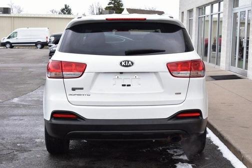 2018 Kia Sorento LX