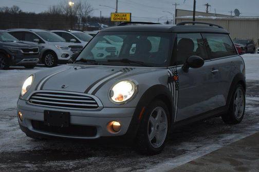 2010 MINI Cooper Clubman Base (M6)