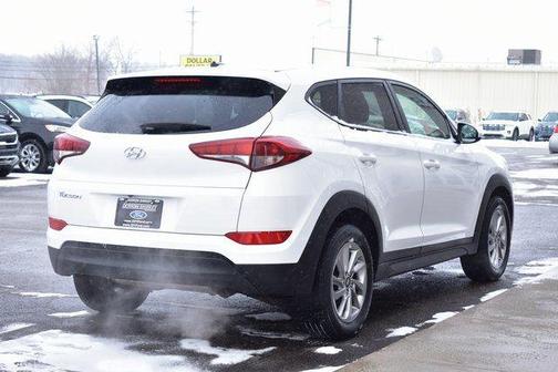 2017 Hyundai TUCSON SE