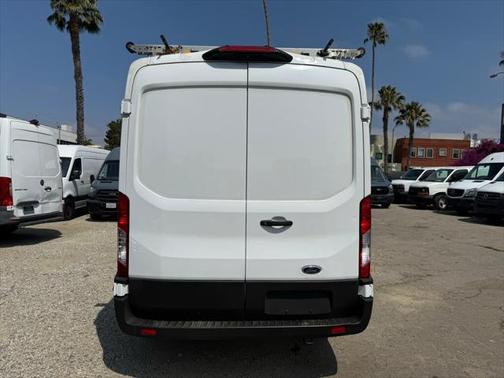 2022 Ford Transit-350 Base