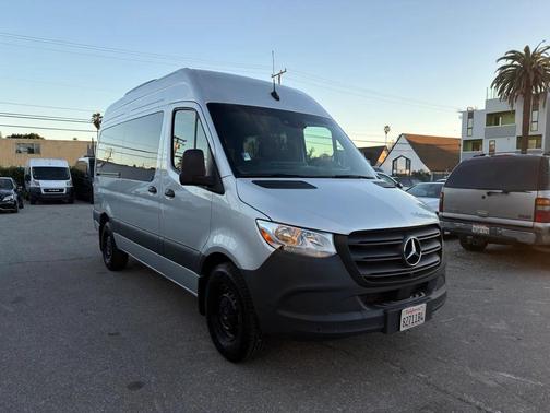2024 Mercedes-Benz Sprinter 2500 Standard Roof