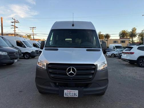 2024 Mercedes-Benz Sprinter 2500 Standard Roof
