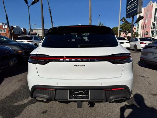 2023 Porsche Macan 