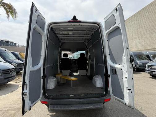 2017 Mercedes-Benz Sprinter 2500 Standard Roof