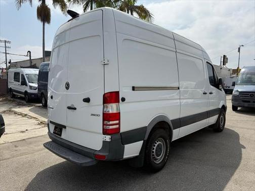 2017 Mercedes-Benz Sprinter 2500 Standard Roof