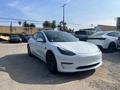 2023 Tesla Model 3 Standard Range