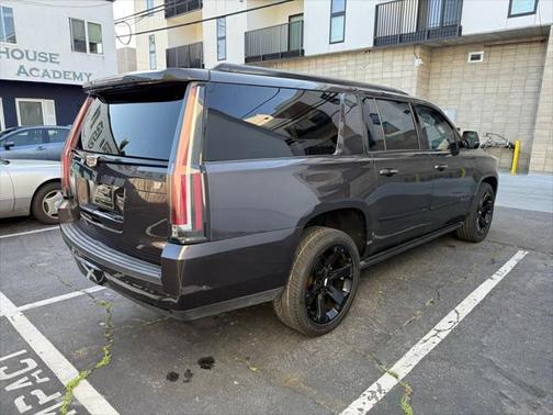 2018 Cadillac Escalade ESV Premium Luxury