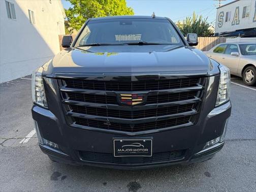 2018 Cadillac Escalade ESV Premium Luxury