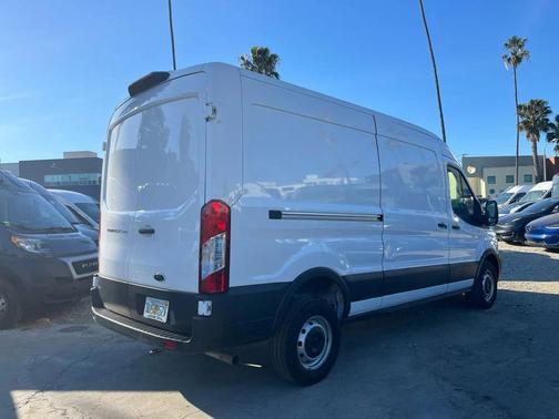 2025 Ford Transit-250 Base