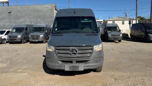 2019 Mercedes-Benz Sprinter 2500 Standard Roof