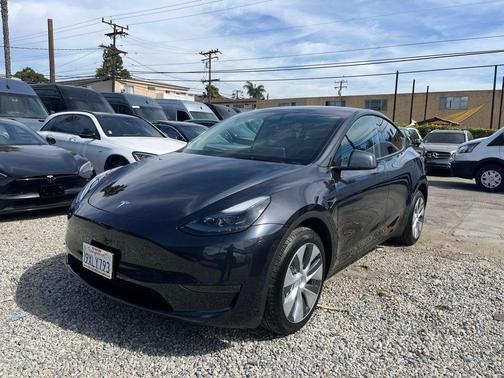 2024 Tesla Model Y 