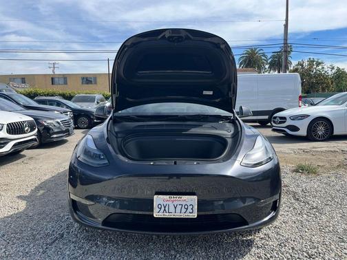 2024 Tesla Model Y 