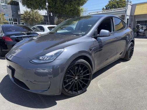 2021 Tesla Model Y Long Range Dual Motor All-Wheel Drive