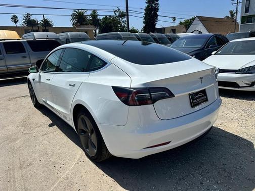 2020 Tesla Model 3 Long Range