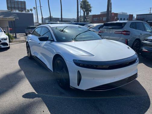 White Metallic 2024 Lucid Air Touring
