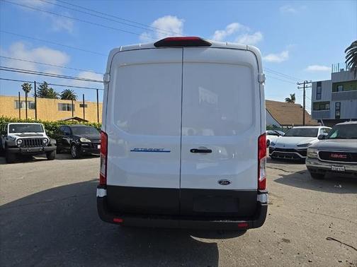 2022 Ford Transit-350 Base