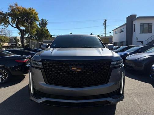 2022 Cadillac Escalade Premium Luxury