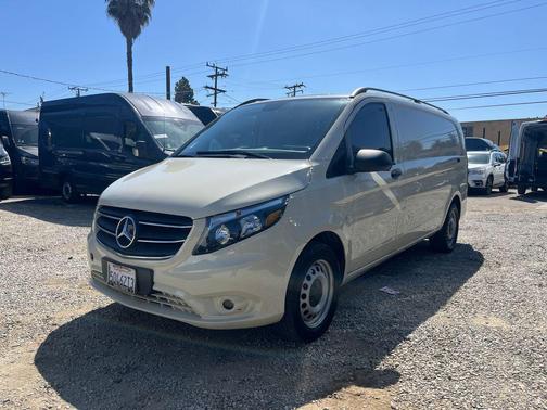 Pebble Gray 2022 Mercedes-Benz Metris Base