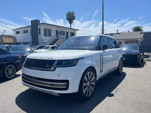 Fuji White 2023 Land Rover Range Rover P530 SE