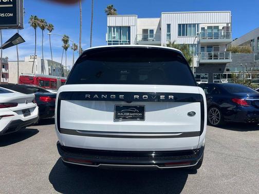 Fuji White 2023 Land Rover Range Rover P530 SE