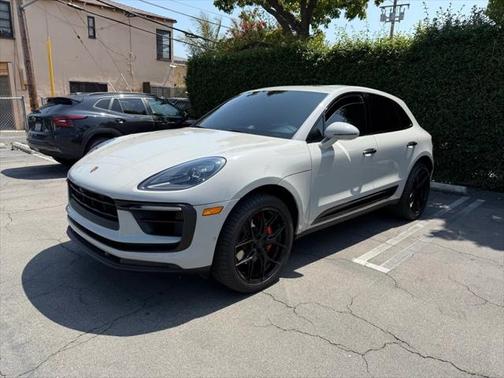 2022 Porsche Macan Base