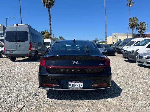 2023 Hyundai SONATA Hybrid SE