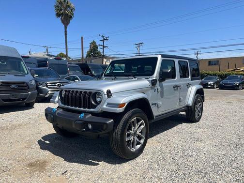 Silver Zynith Clearcoat 2024 Jeep Wrangler 4xe Sport S