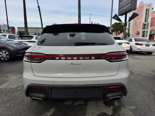 2024 Porsche Macan T