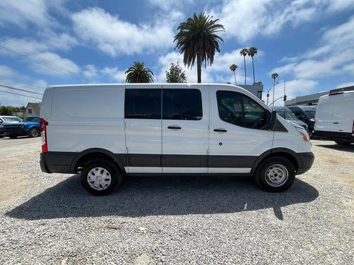 Oxford White 2019 Ford Transit-250 Base