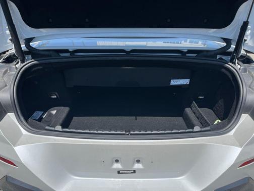 Mineral White Metallic 2023 BMW 840 i