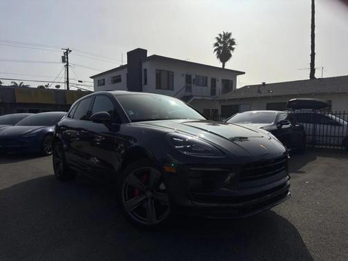 2022 Porsche Macan S