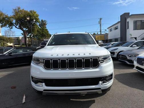 2023 Jeep Wagoneer Series III 4x2