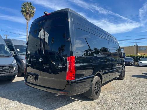 2024 Mercedes-Benz Sprinter 2500 High Roof
