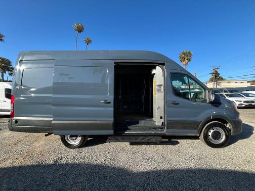 Blue Jeans Metallic 2021 Ford Transit-250 Base