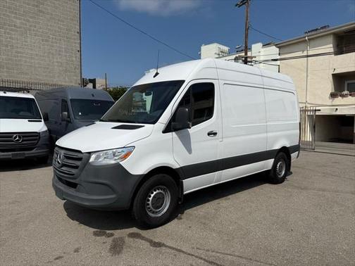 2022 Mercedes-Benz Sprinter 2500 Standard Roof