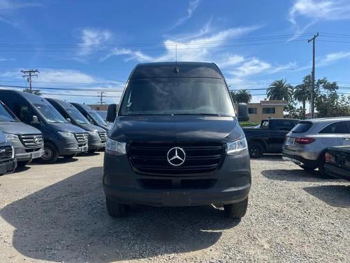 2019 Mercedes-Benz Sprinter 2500 High Roof