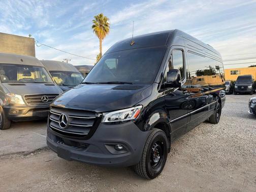 2024 Mercedes-Benz Sprinter 2500 High Roof