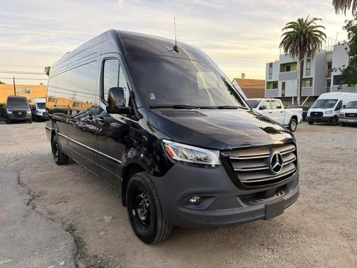 2024 Mercedes-Benz Sprinter 2500 High Roof