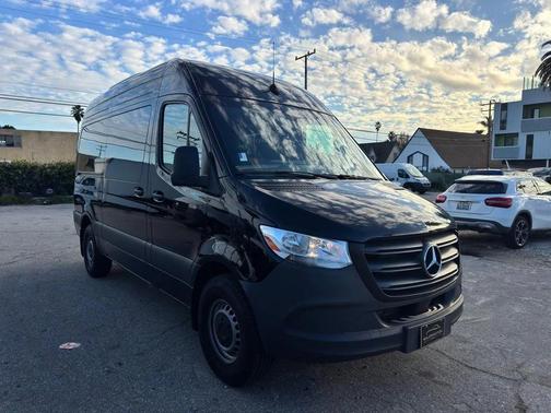 2024 Mercedes-Benz Sprinter 2500 Standard Roof