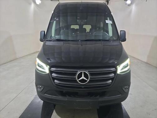 2024 Mercedes-Benz Sprinter 2500 Standard Roof