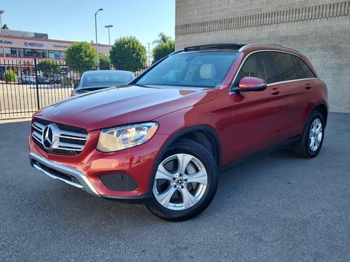 Photo 1 of 21 of 2017 Mercedes-Benz GLC 300 Base